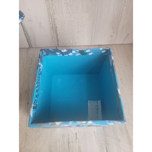 Blue floral gift box unique swirl abstract xmas decor flower - Picture 7 of 8